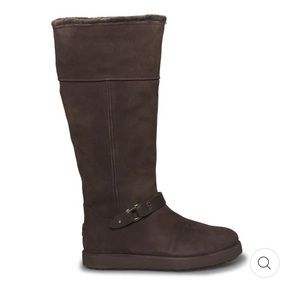 New Ugg dark roast tall classic boots